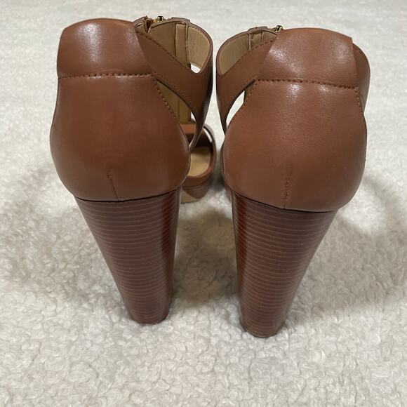 Michael Michael Kors Berkley T-Strap Sandals Heels Brown Leather Platform 10 - Picture 5 of 9